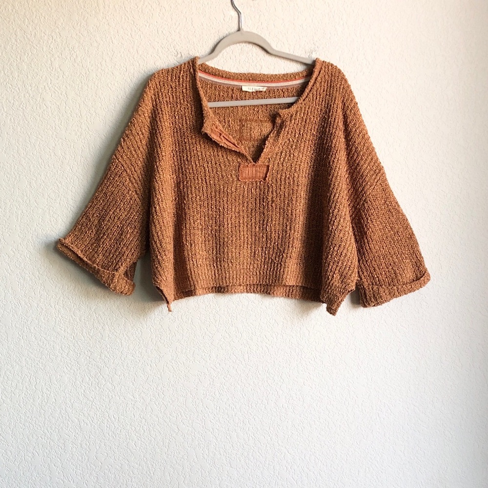 Illa Illa Slouchy Cropped Sweater Camel Distressed Boho 3/4 Sleeve